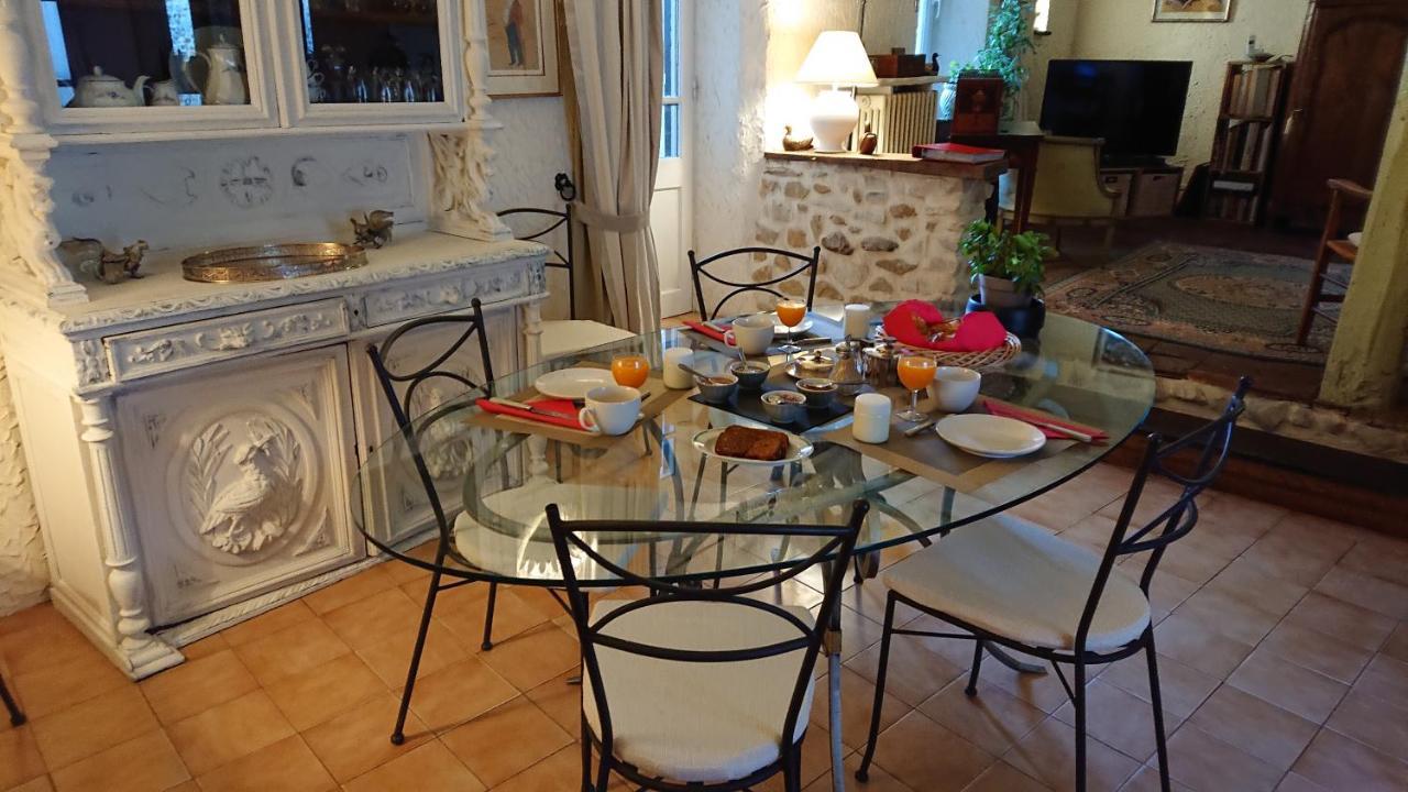 La Maison De St Victor Bed & Breakfast Saint-Victor-de-Malcap Eksteriør bilde